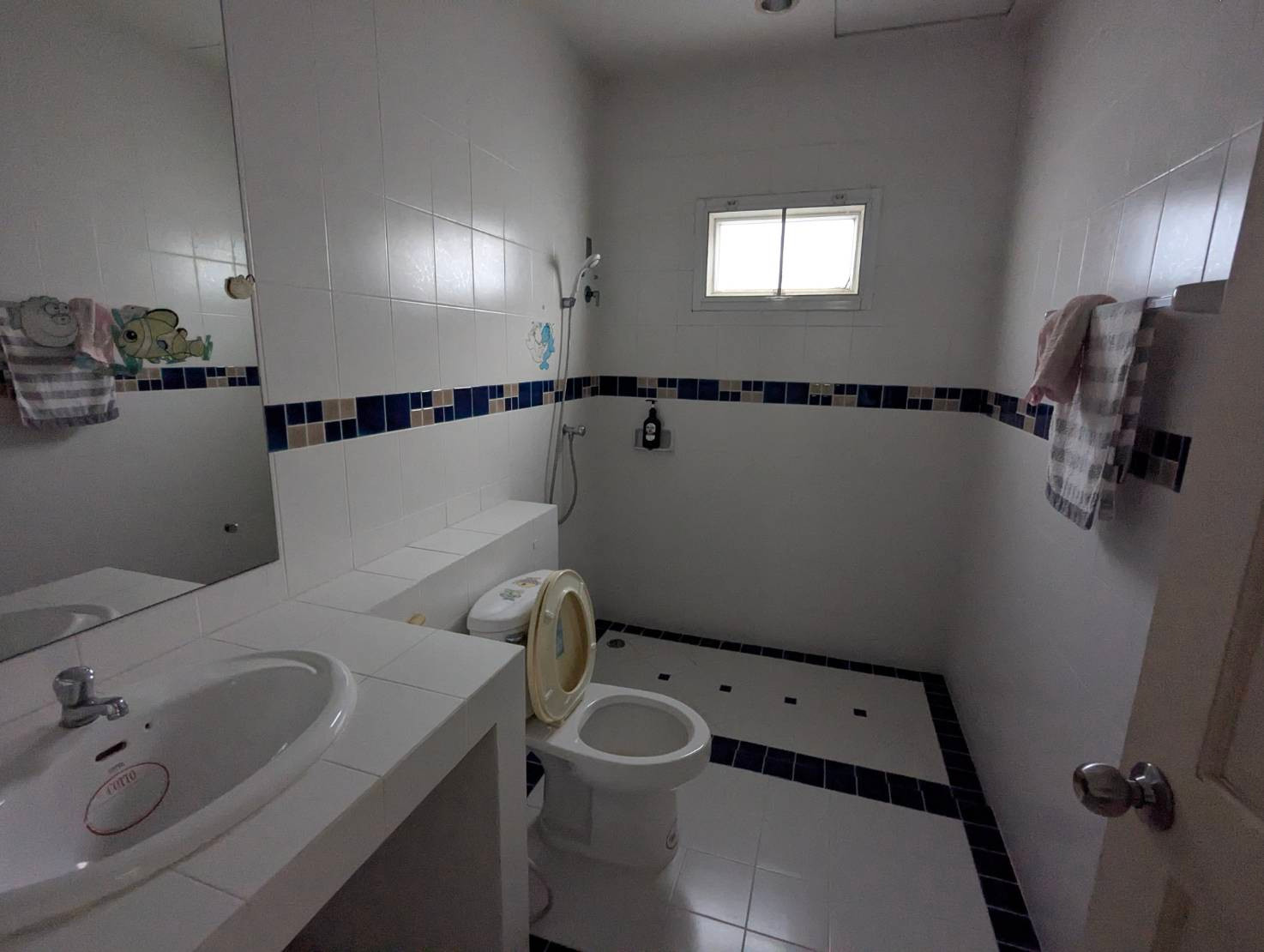 Townhome in good condition, Lat Krabang 24/1, Euro-Nova Village, high hall, wide attic room. Near Suvarnabhumi Airport – รูปที่ 2