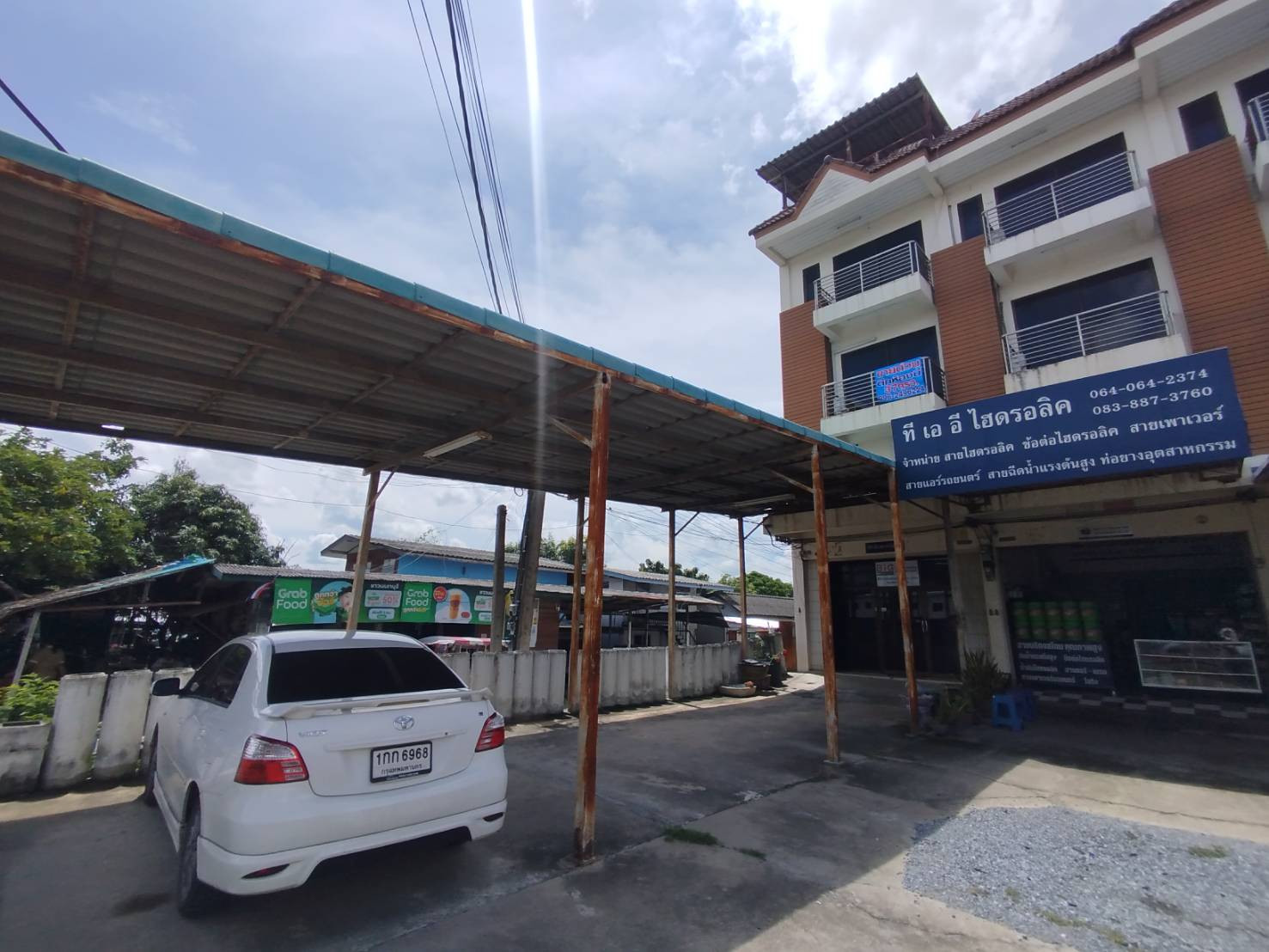 ขายอาคารพาณิชย์ 3ชั้น ซอยวัดลาดปลาดุก ตรงข้ามหมู่บ้านเวนู 24 เวสต์เกต ขายอาคารพาณิชย์ 3ชั้น ซอยวัดลาดปลาดุก ตรงข้ามหมู่บ้านเวนู 24 เวสต์เกต
