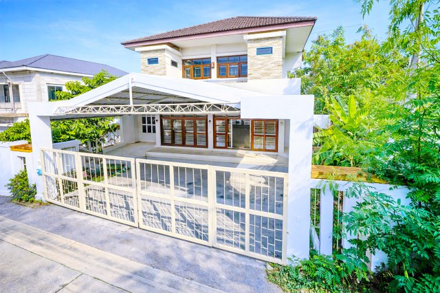 ติดPan-Asia Inter Sch 4 นอน ตลาดราชพฤกษ์ 290 ม.เฉลิมพระเกียรติ ร.9 59-67 บ้านเดี่ยวให้เช่า 2 ชั้น 4 นอน 5 น้ำ 70 ตร.ว.