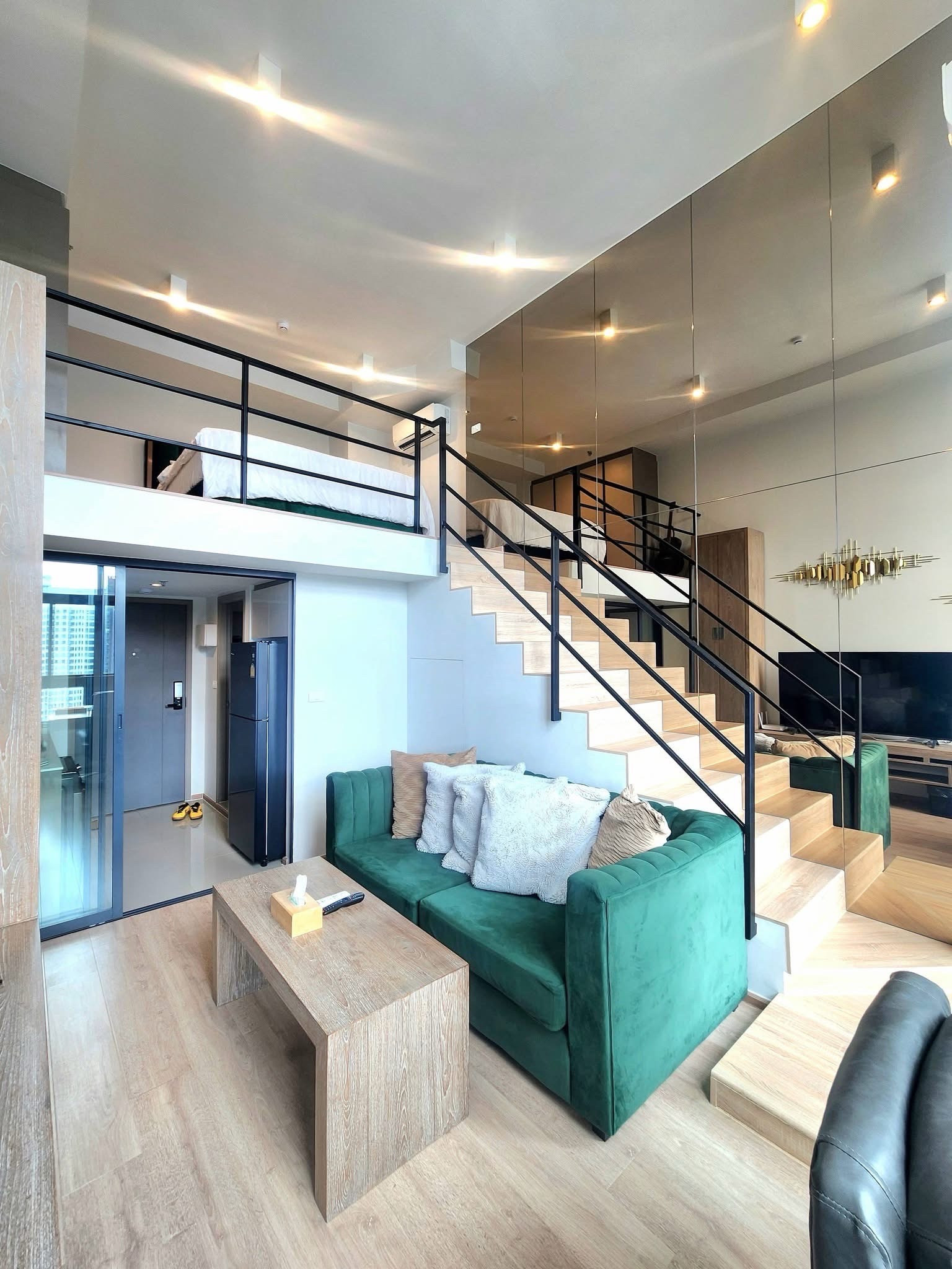 🔥 FOR RENT &amp; SALE | IDEO Rama 9-Asoke 🔥 ✨ Loft ชั้น 30 | เพดานสูง 4.22 ม. | แต่งครบพร้อมอยู่