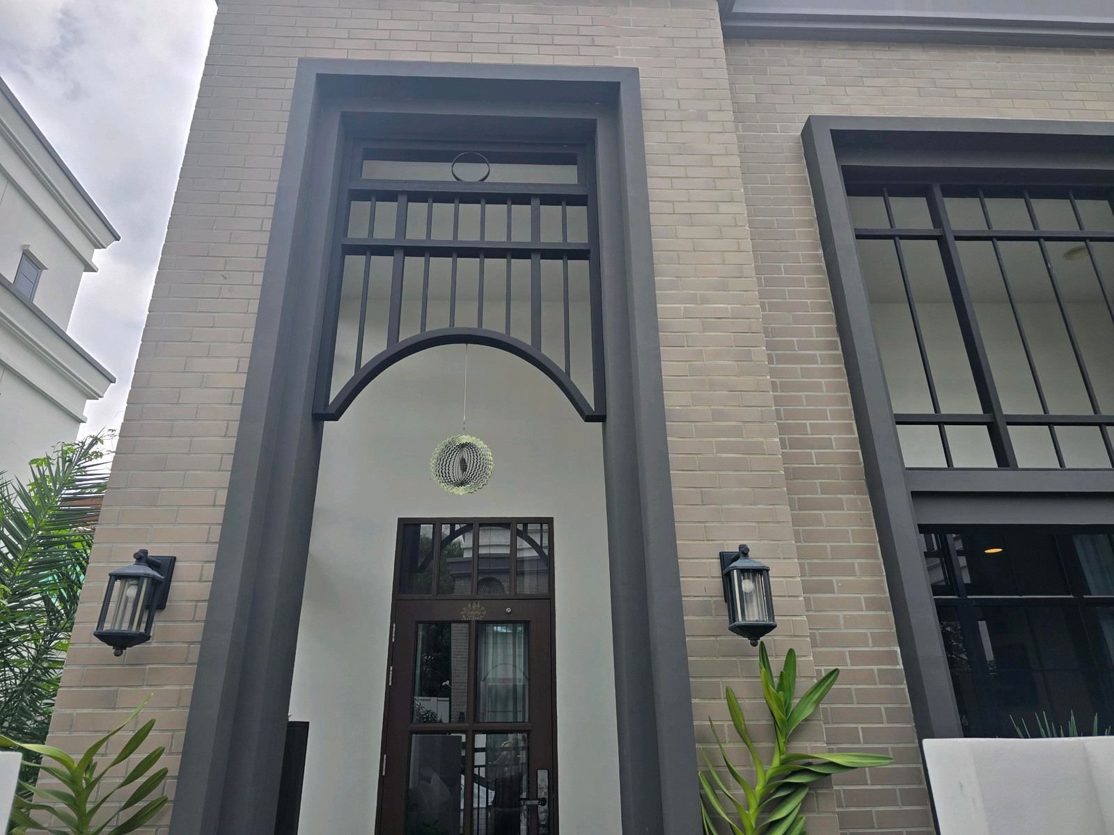 บ้านเดี่ยว3ชั้น สไตล์โมเดิร์นยูโรเปี้ยน 67ตรว. ถนน วงแหวน รามอินทรา ใกล้Fashion Islandแฟชั่นไอส์แลนด์ – รูปที่ 3