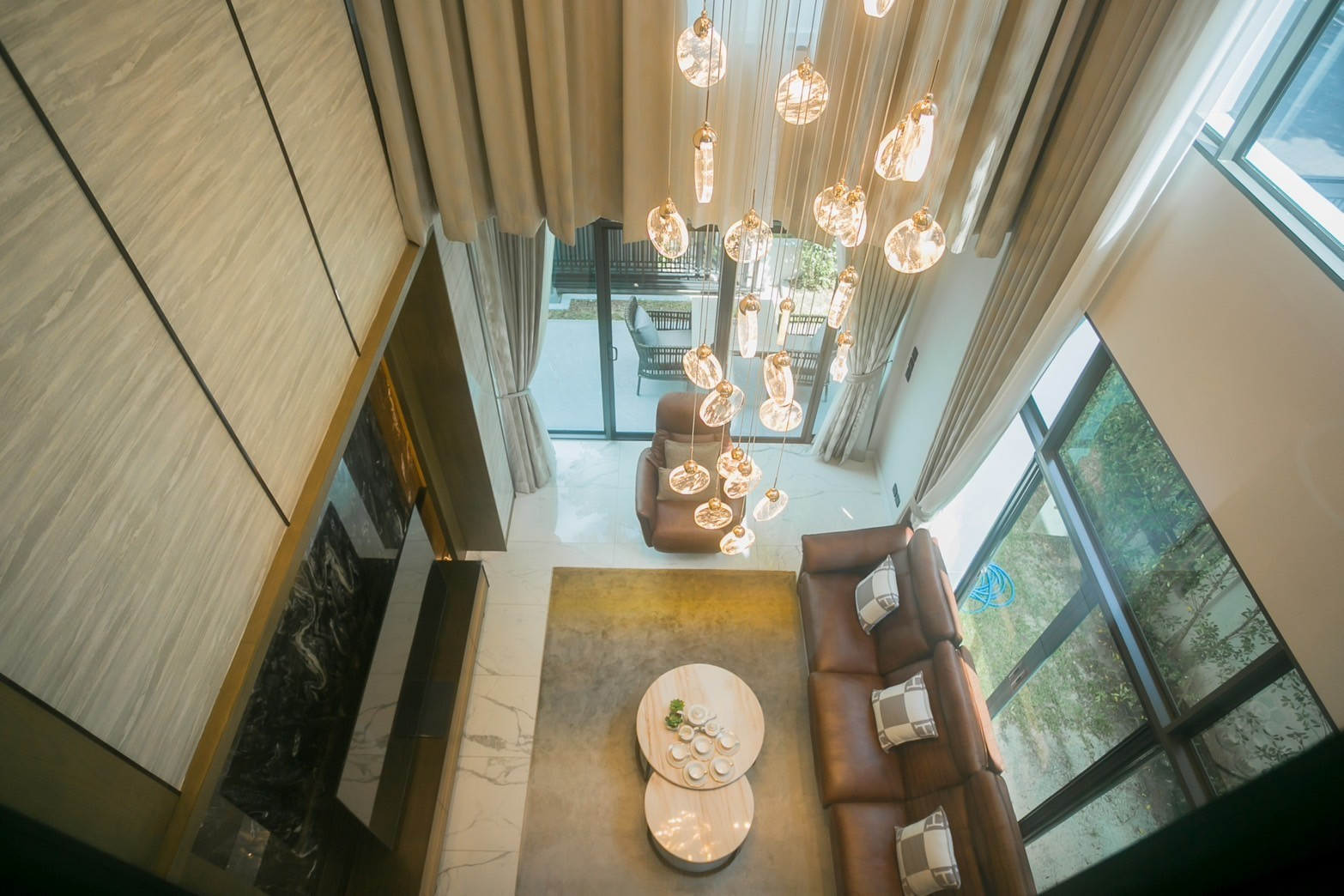 NSJ: The Gentry Ekkamai - Ladprao, 380 sq.m., 3 Bedrooms, 4 Bathrooms, Rental Price THB 170,000/month, Selling Price THB 38 million.