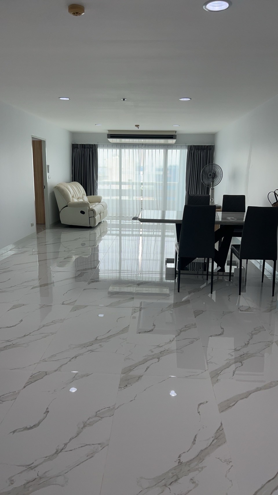 📌 For Rent Condo MODERN HOME TOWER   Rama 3 , Floor 29,3 bed room, Room size 135 sqm