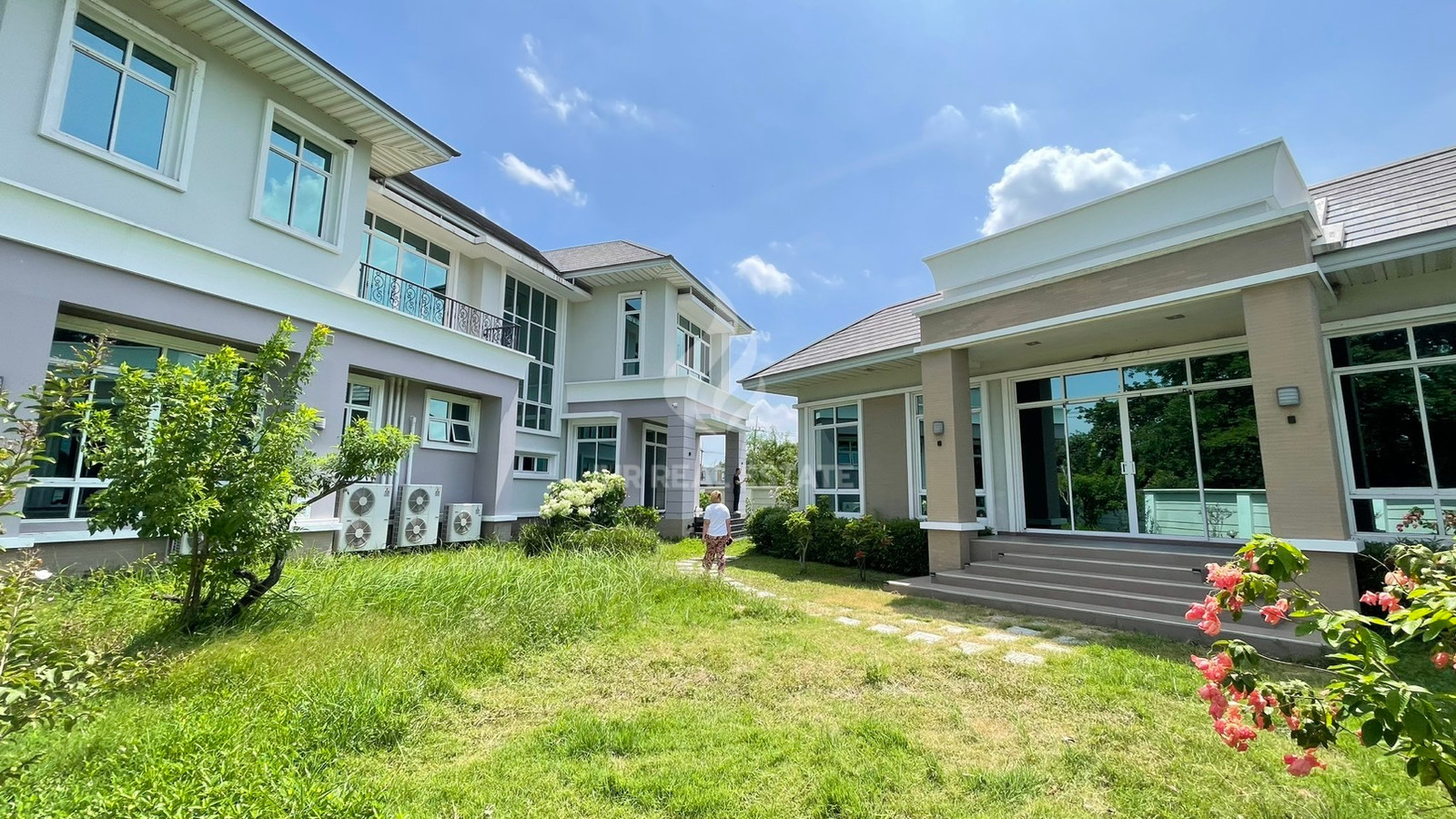 🔥ขายบ้านหรู🔥 ในสนามกอล์ฟ Windsor Park ติดโรงเรียน Bromsgrove International❗️Line id : Jariya.1989 – รูปที่ 4