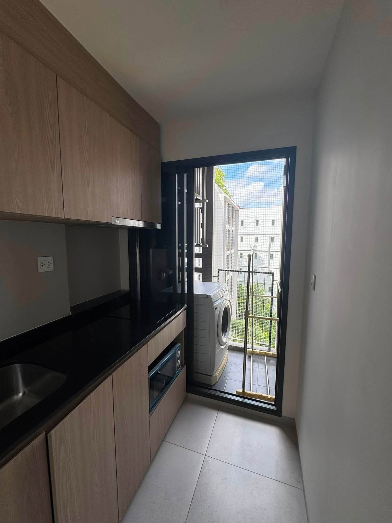 ให้เช่าคอนโด CHAMBERS On Nut Station สไตล์ Modern Cozy ห้องดูเรียบ สบายตา ใกล้ BTS อ่อนนุช -RW008454 – รูปที่ 4