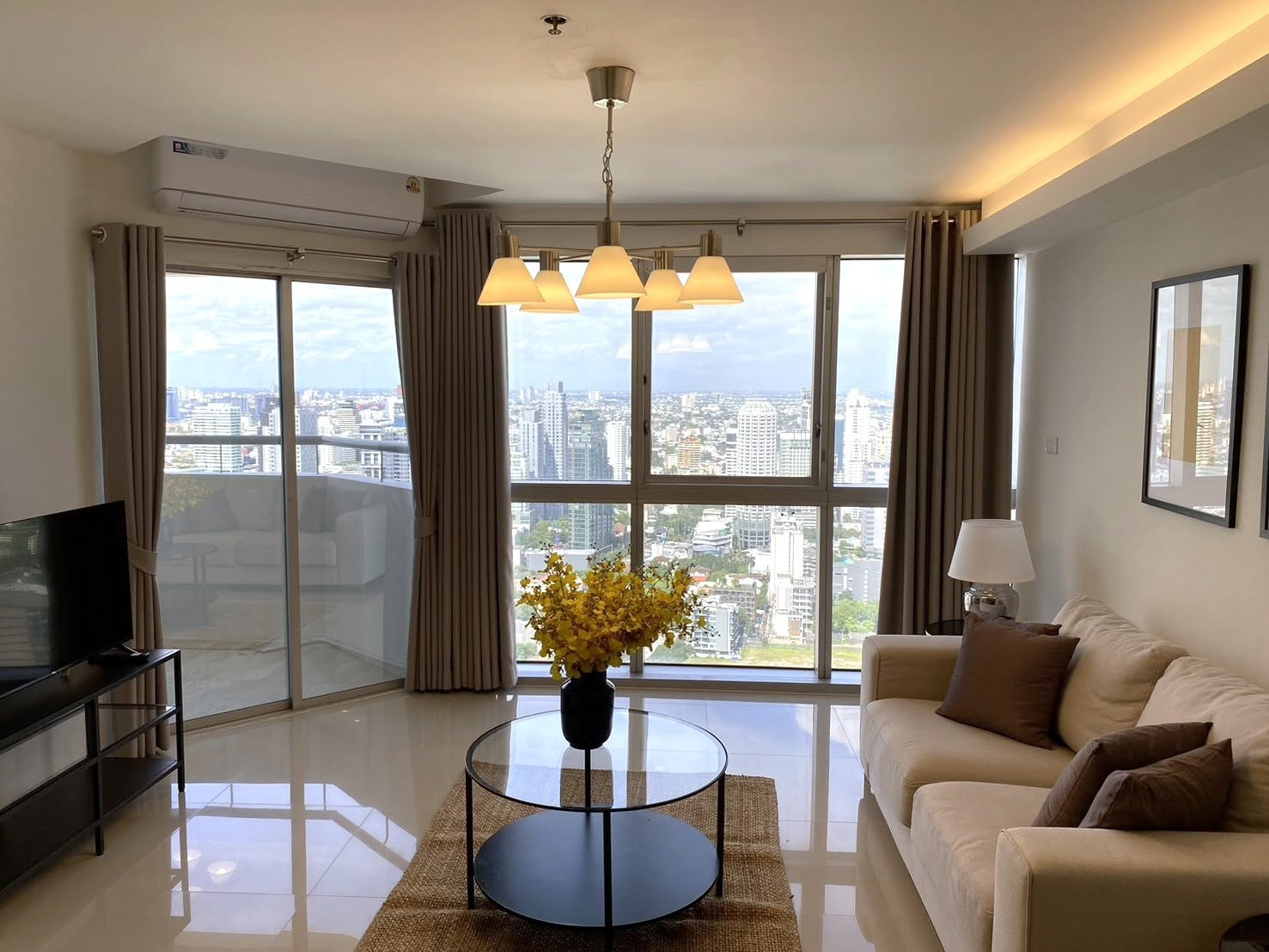 Condo for rent, large room, 4 bedrooms, Waterford Diamond Tower 📍 Sukhumvit 30/1 | Location in the heart of Phrom Phong.