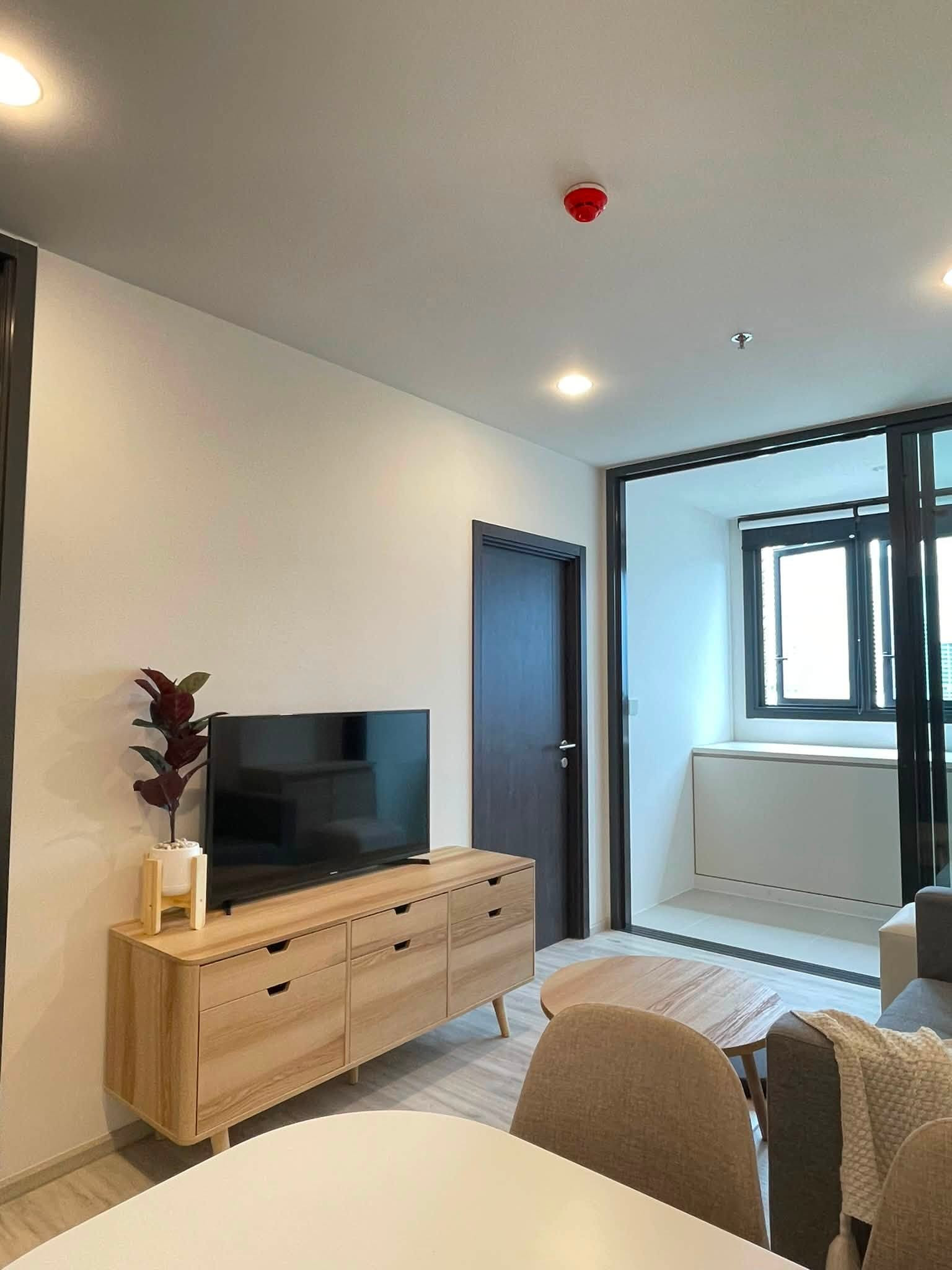 ให้เช่าคอนโด XT HUAIKHWANG ห้องสวย สไตล์ Minimal Japanese ใกล้ MRT ห้วยขวาง -RW008469 – รูปที่ 3