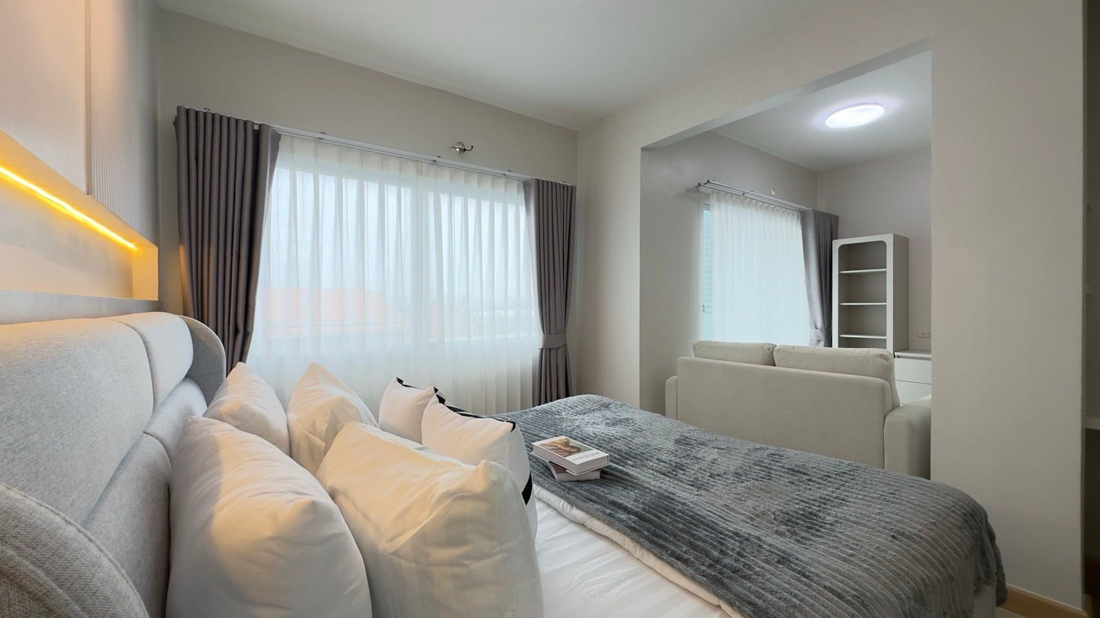 ห้องใหญ่ขนาด 35 ตรม. 🚆💼 คนทำงานสุขุมวิท–ศรีนครินทร์ ต้องดู! ที่นี่เลย 📍 A Space Sukhumvit 77 เสริมสร้างควาปลอดภัยด้วย 🔐 Digital Door Lock ห้องใหญ่ขนาด 35 ตรม. 🚆💼 คนทำงานสุขุมวิท–ศรีนครินทร์ ต้องดู! ที่นี่เลย 📍 A Space Sukhumvit 77 เสริมสร้างควาปลอดภัยด้วย 🔐 Digital Door Lock