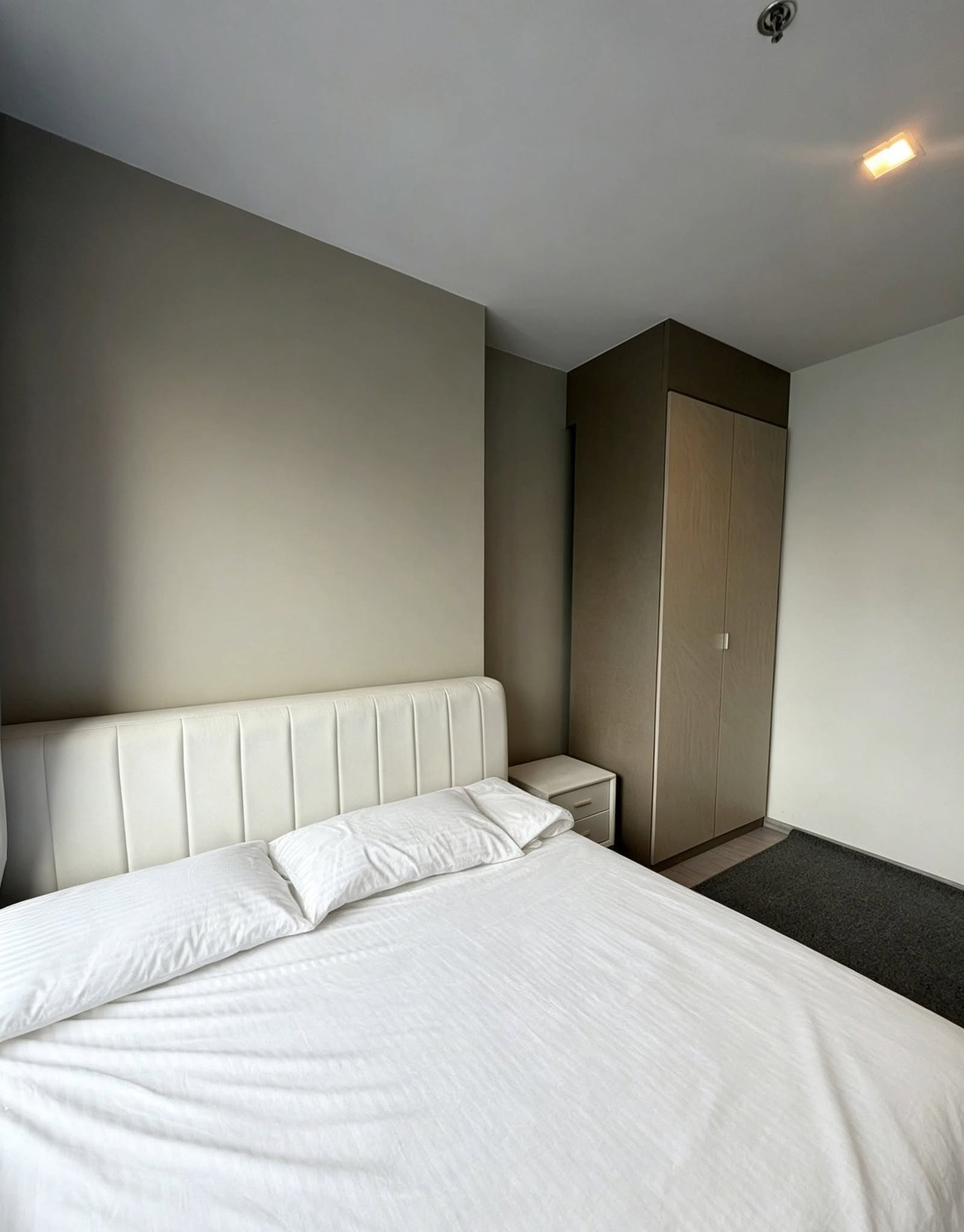 For rent Life Asoke Hype ตกแต่งครบ พร้อมเข้าอยู่ ใกล้ MRT พระราม 9-RW008429 – รูปที่ 3