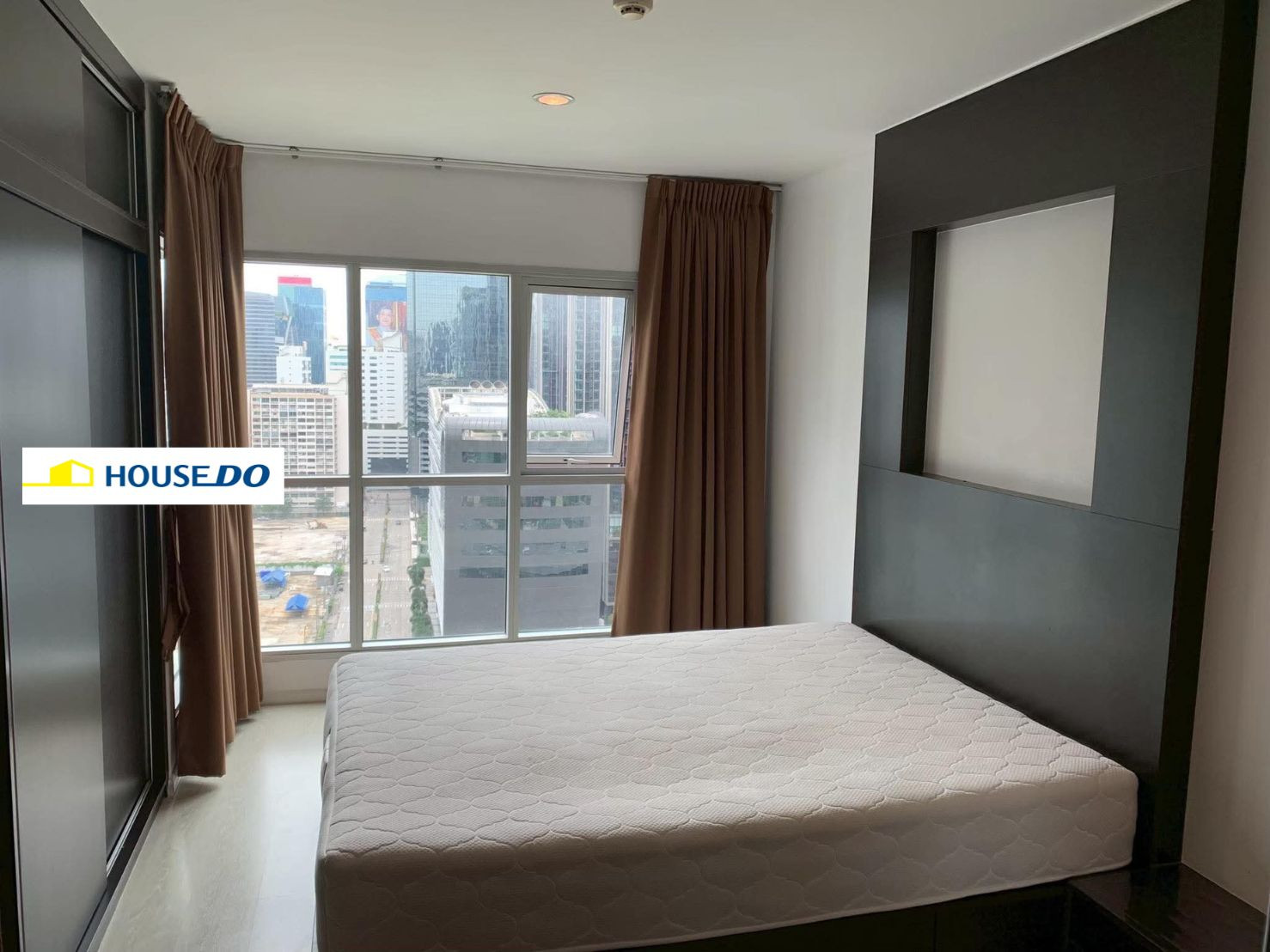 For Sale! Aspire Rama 9 - near MRT Rama 9. Sold with a tenant For Sale! Aspire Rama 9 - near MRT Rama 9. Sold with a tenant