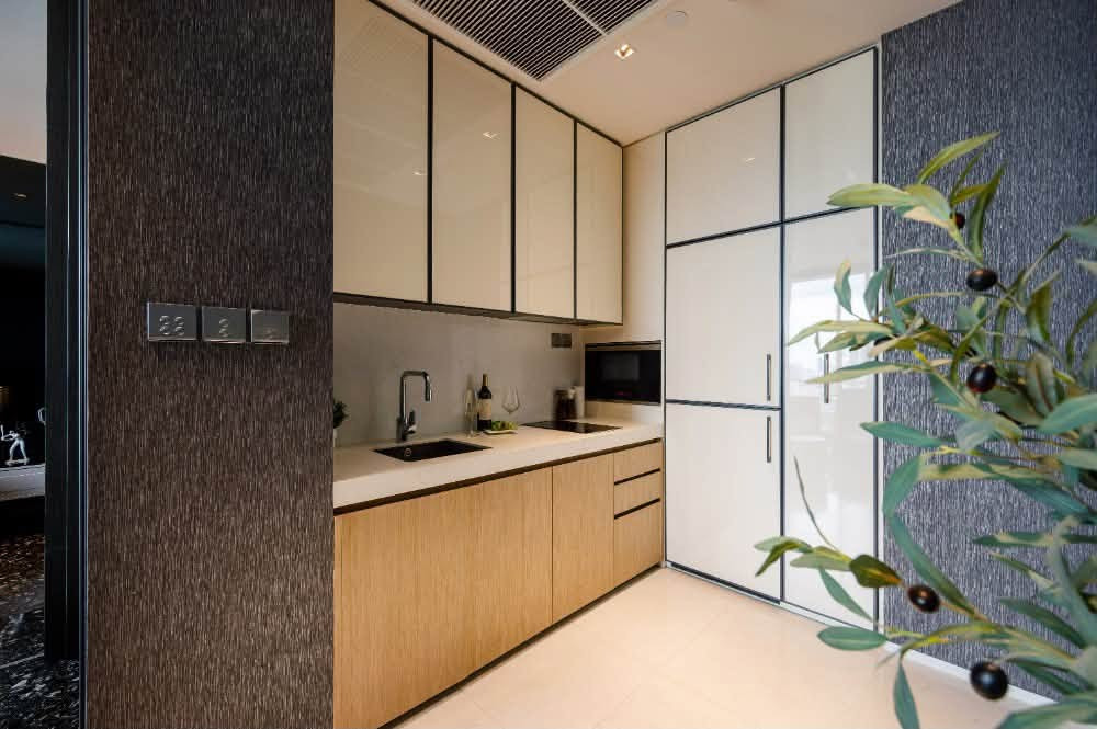 ปล่อยเช่าคอนโด Beatniq Sukhumvit 32 ชั้นสูง ห้องหรูหรา วิวเมืองโล่ง พร้อมระเบียงกว้าง บรรยากาศดีและเป็นส่วนตัว ใกล้ BTS ทองหล่อ เพียง 300 เมตร -RW008471 – รูปที่ 3
