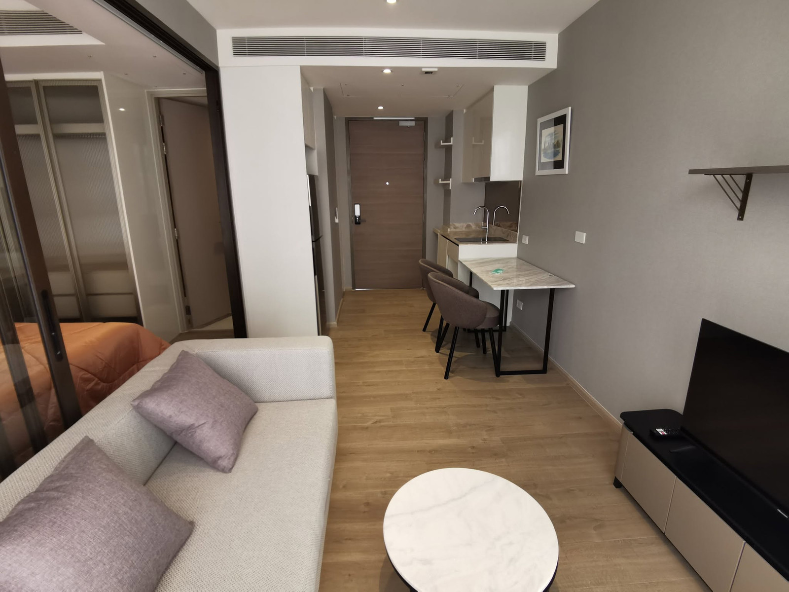 Condo for rent FYNN Asoke, Organic Modern style, airy, open, comfortable, near BTS Asoke -RW008431 – รูปที่ 2