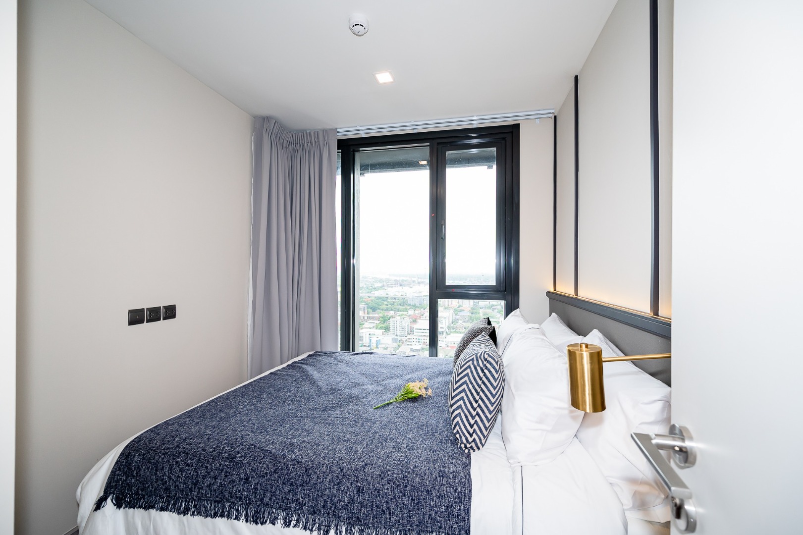 🔥Urgent Sale+🔥 The Line Sukhumvit 101, near BTS Punnawithi Station. Fully furnished and ready to move in.