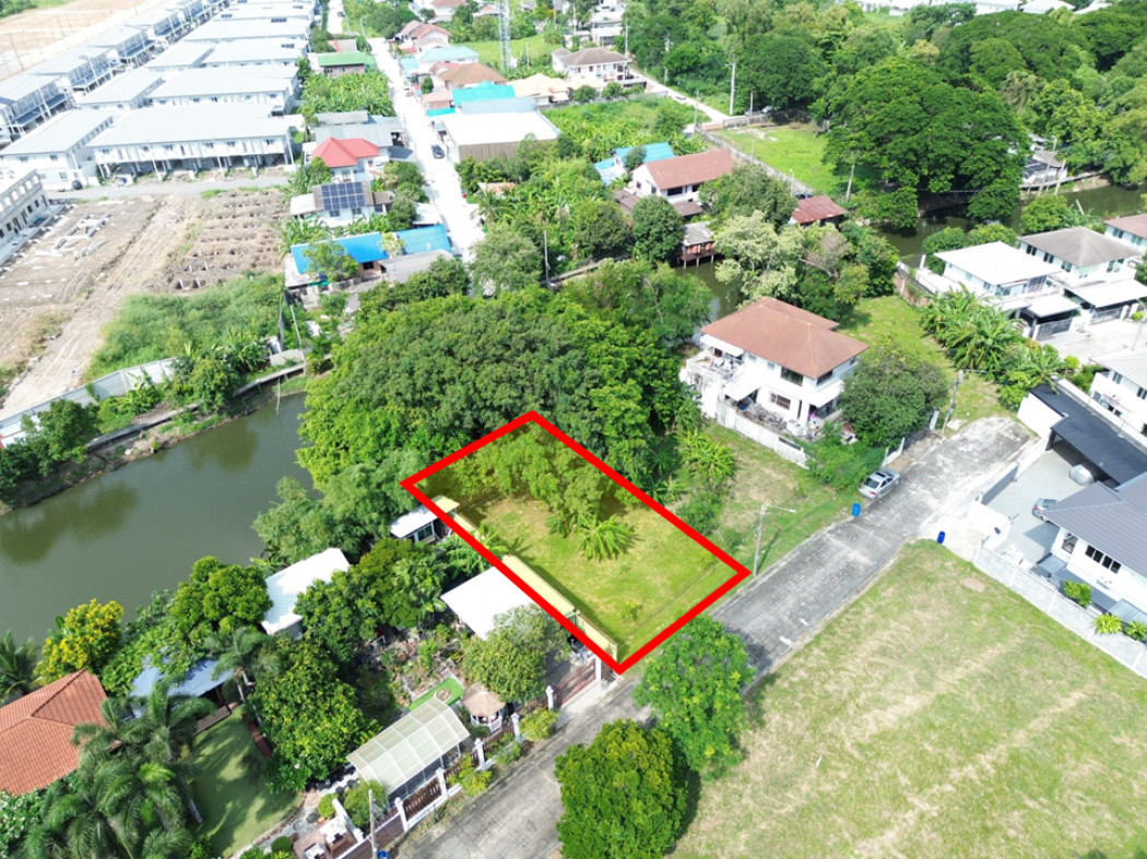 ขาย ที่ดิน หมู่บ้านชลลดา 72.6 ตรว ใกล้ถ.กาญจนาภิเษกแค่ 800 ม. DD ขาย ที่ดิน หมู่บ้านชลลดา 72.6 ตรว ใกล้ถ.กาญจนาภิเษกแค่ 800 ม. DD
