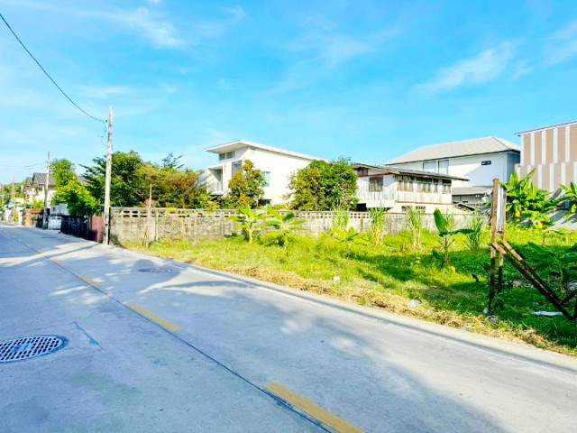 MRT Ramintra Km. 4. Land for rent at Maiyalap Sukhaphiban 5 Intersection 2 rai on the main road. Ren – รูปที่ 2