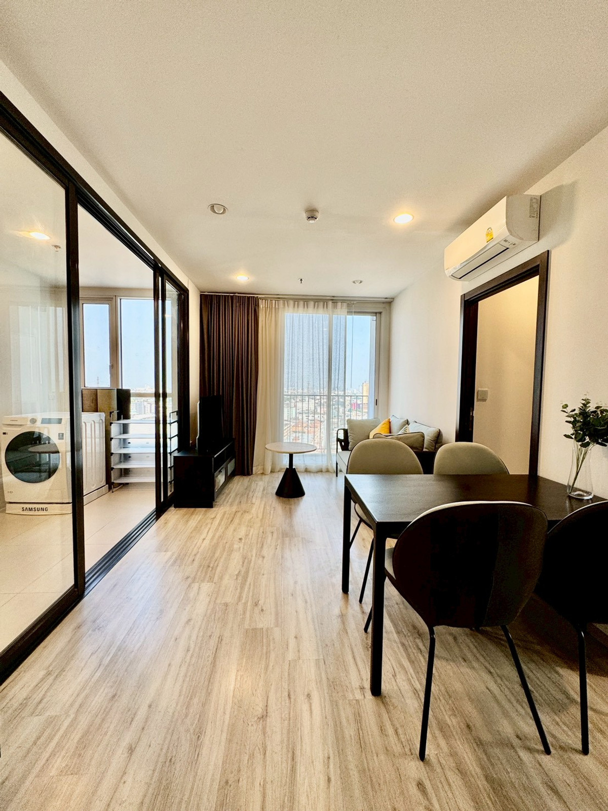 XT Huaikhwang ว่างแล้ว 2 ห้องนอน ห้องใหญ่ 59sqm เช่าแค่ 38,000 เท่านั้น ห่าง MRT ห้วยขวาง 100 ม สนใจนัดชมได้เลย 064-6696546 เบอร์นี้แอทไลน์ได้เลยค่ะ XT Huaikhwang ว่างแล้ว 2 ห้องนอน ห้องใหญ่ 59sqm เช่าแค่ 38,000 เท่านั้น ห่าง MRT ห้วยขวาง 100 ม สนใจนัดชมได้เลย 064-6696546 เบอร์นี้แอทไลน์ได้เลยค่ะ