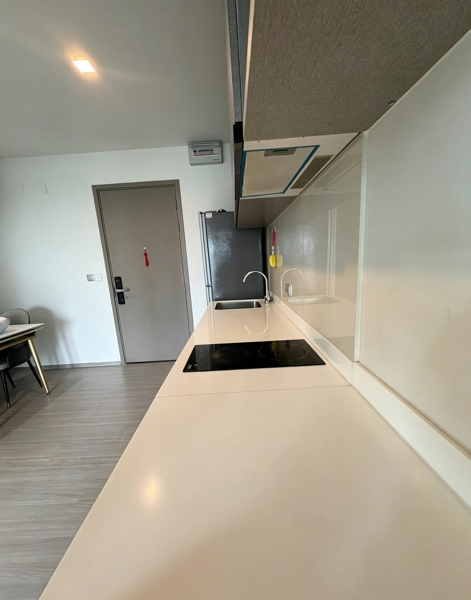 For rent Life Asoke Hype ตกแต่งครบ พร้อมเข้าอยู่ ใกล้ MRT พระราม 9-RW008429 – รูปที่ 2