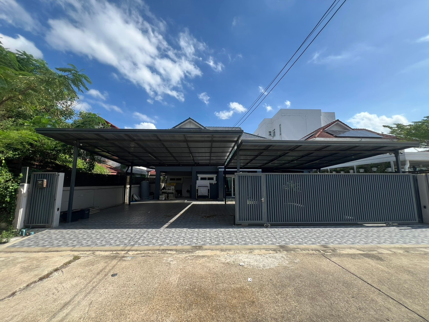 ขาย บ้านเดี่ยว โครงการ บ้านมณียา 3 ไทรม้า นนทบุรี ที่ดิน 80 ตร.ว. พทชส 250 ตร.ม. 4 ห้องนอน 3 ห้องน้ำ  รีโนเวทใหม่ ติดถนนใหญ่รัตนาธิเบศร์ ใกล้ MRT สายสีม่วง 7,500,000 บาท