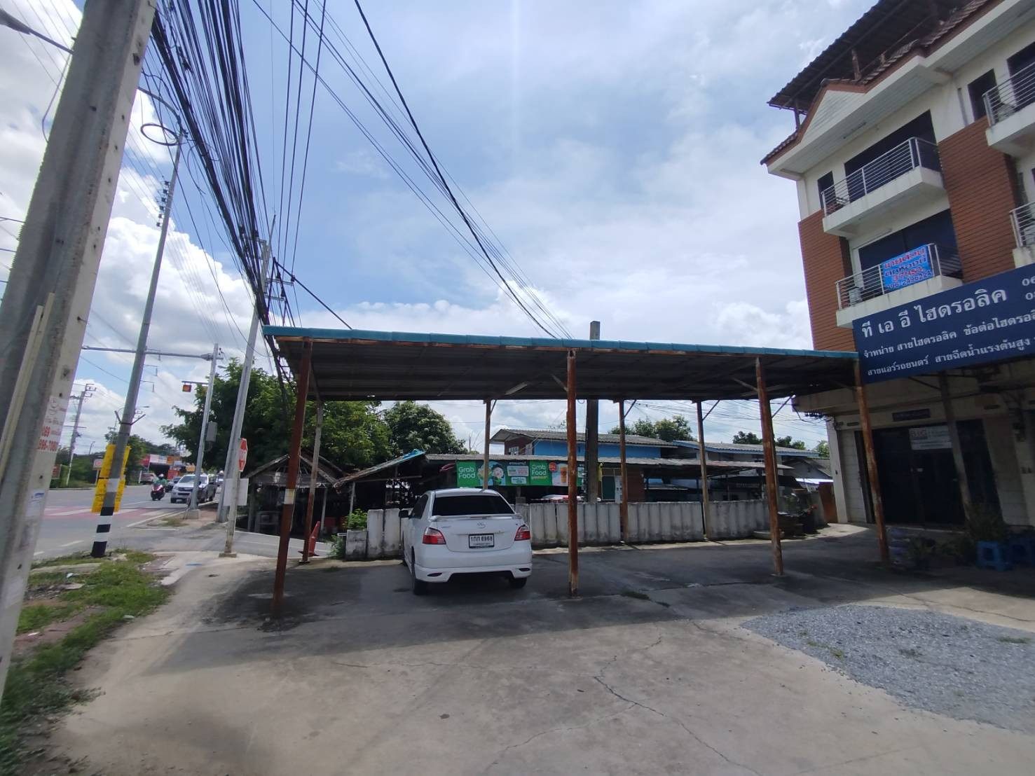 ขายอาคารพาณิชย์ 3ชั้น ซอยวัดลาดปลาดุก ตรงข้ามหมู่บ้านเวนู 24 เวสต์เกต – รูปที่ 2