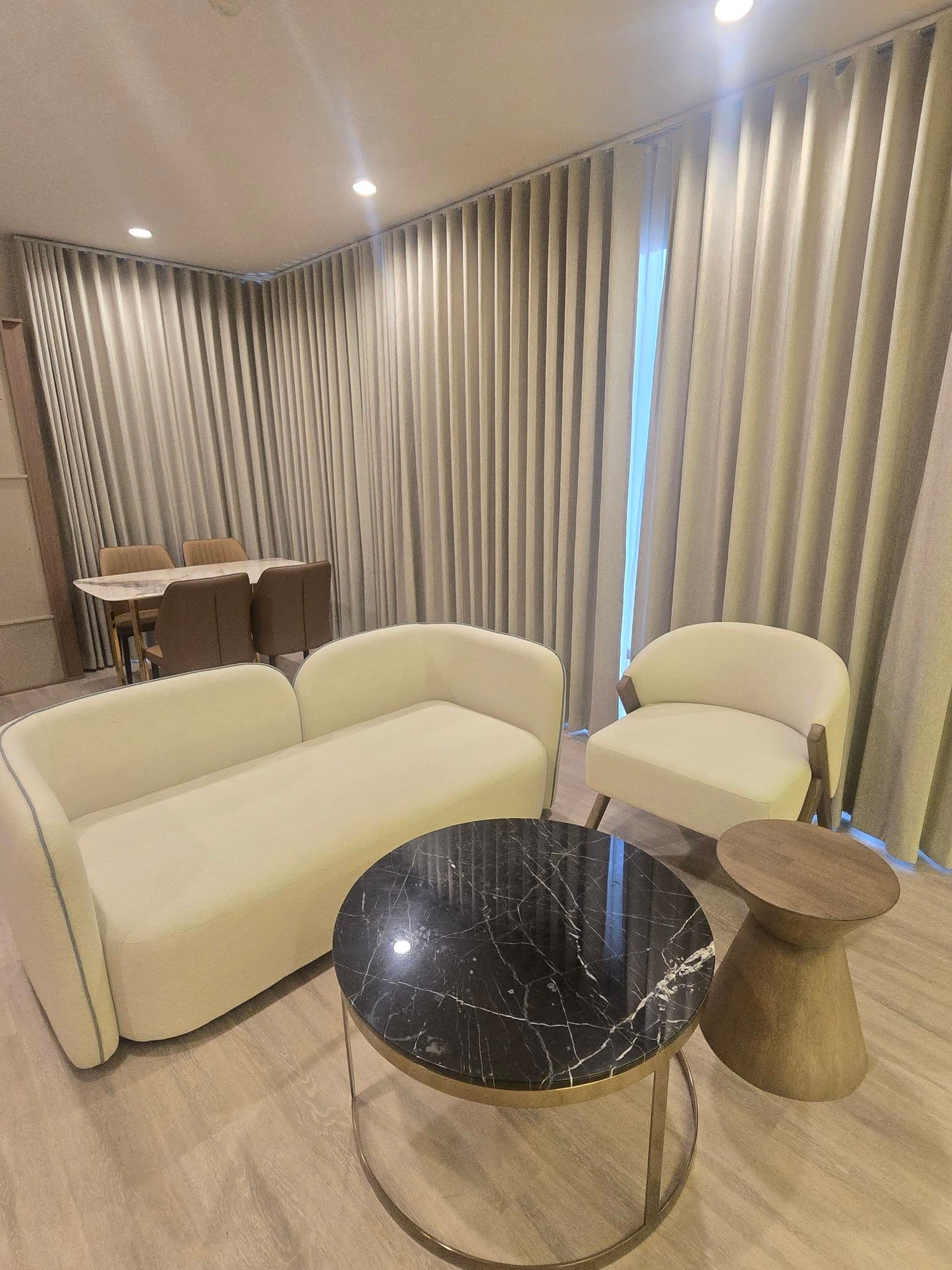 Luxury Low-Rise ระดับ Penthouse ใจกลางทำเลพระราม 9 - เพชรบุรี - ทองหล่อ [คอนโดที่เลี้ยงแมวได้ถูกต้องตามกฎหมาย 100% (Pet-Friendly)] – รูปที่ 4
