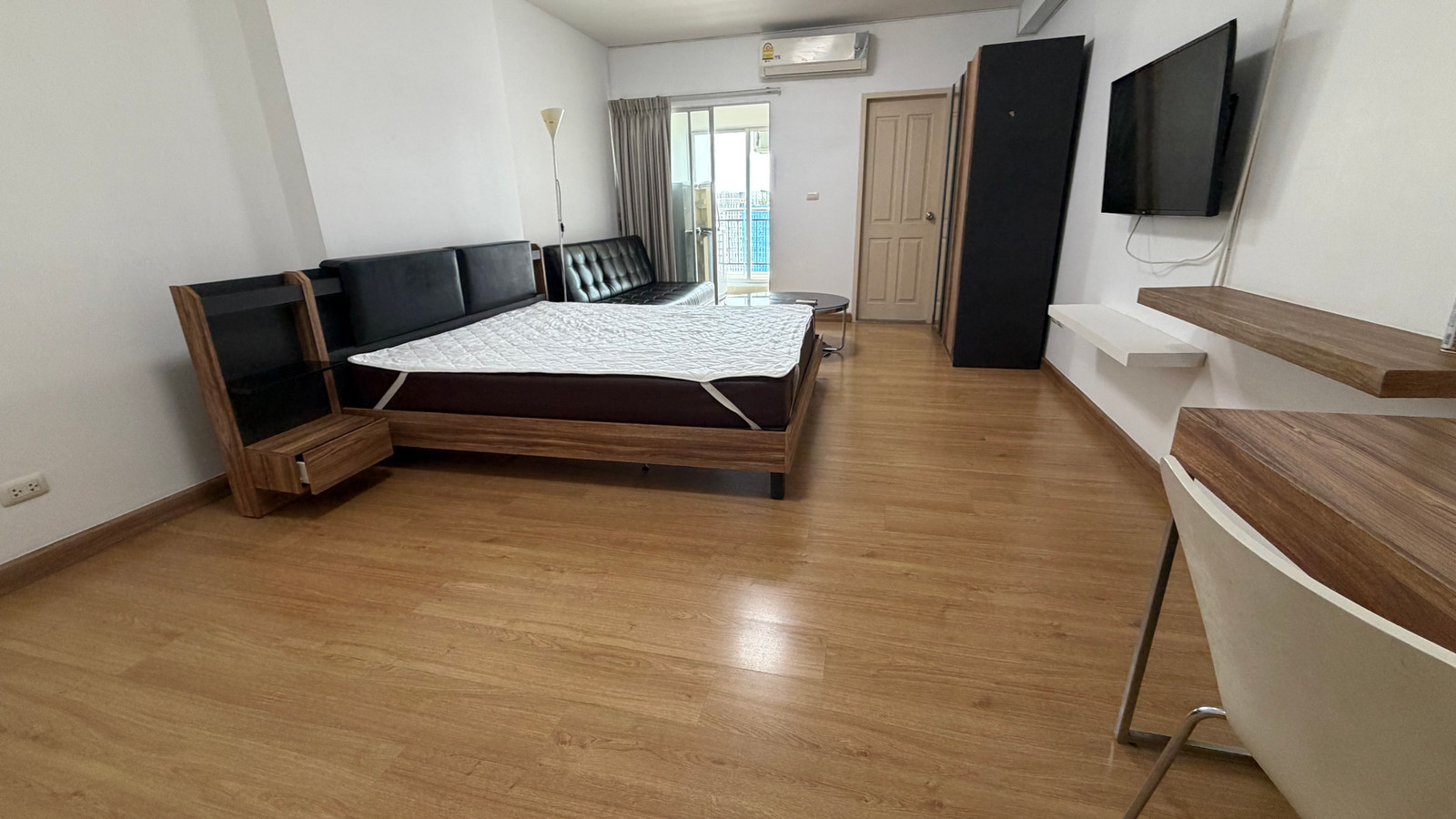 🔥 FOR RENT Supalai Park Ekkamai-Thonglor 35 SQ.M. STUDIO, HIGH FLOOR 
