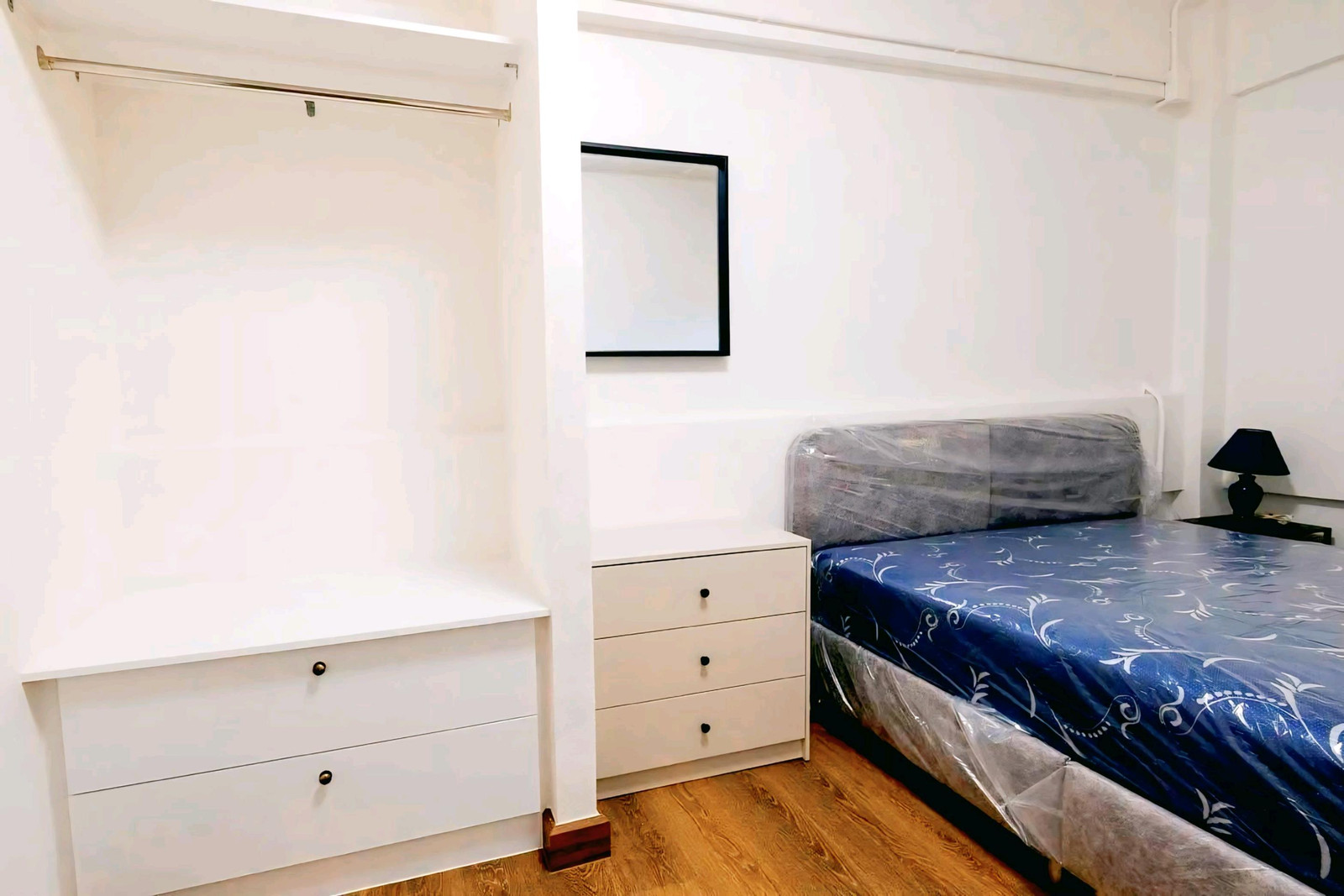 Newly decorated apartment, corner room, 60 sq m, balcony on 3 sides, new furniture, opposite RIS, free room cleaning. – รูปที่ 3