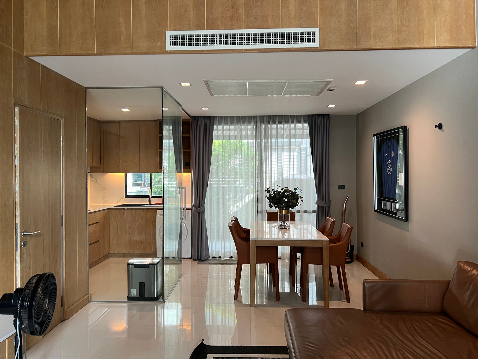 ขายทาวน์โฮม 3.5 ชั้น บ้านกลางเมืองวิภาวดี64 พร้อมเฟอร์บิ้วอิน – รูปที่ 2