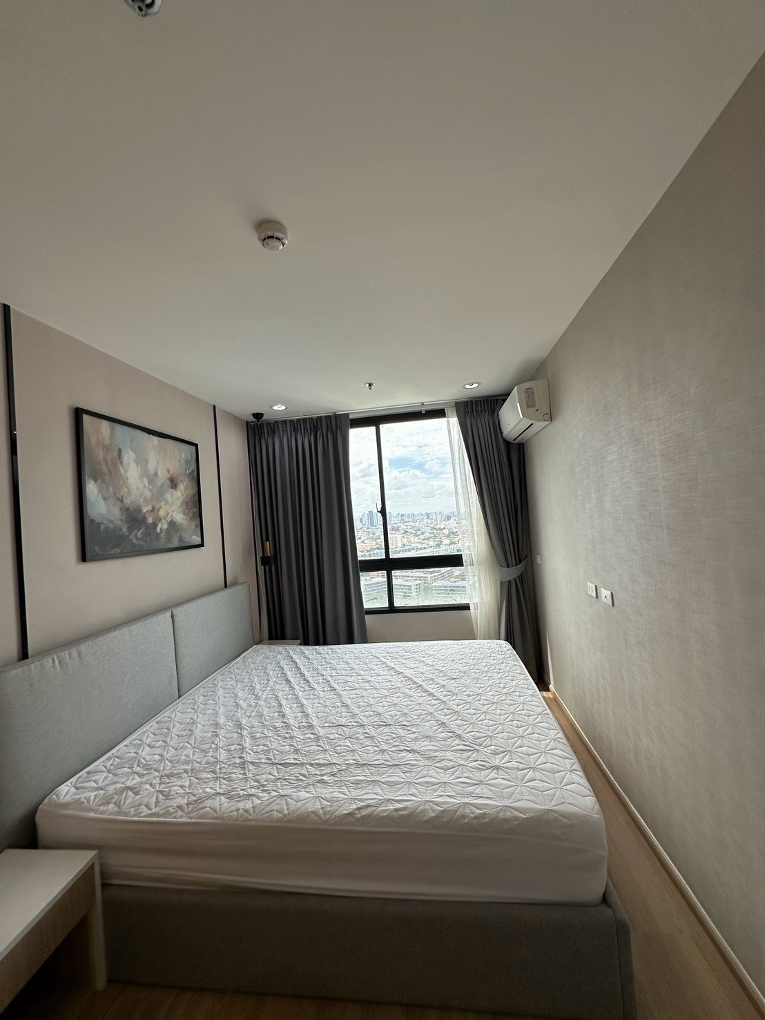 วิวตัวเมืองชั้น 30 อันน่าทึ่ง | 2BR/2BA ชั้นสูงที่ Artemis สุขุมวิท 77 – รูปที่ 2