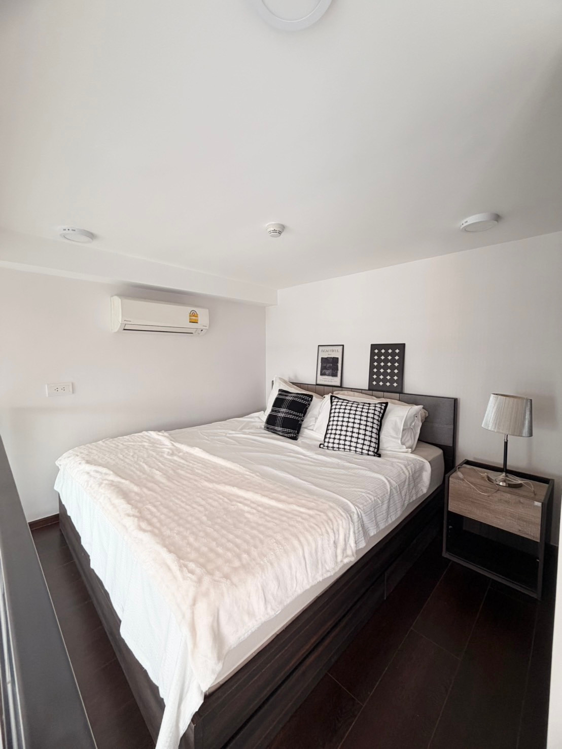 *** ให้เช่าคอนโด : ซี เอกมัย Duplex ห้องสวย เฟอร์ครบ  เพดานสูง วิวเมือง (C Ekkamai) *** – รูปที่ 2