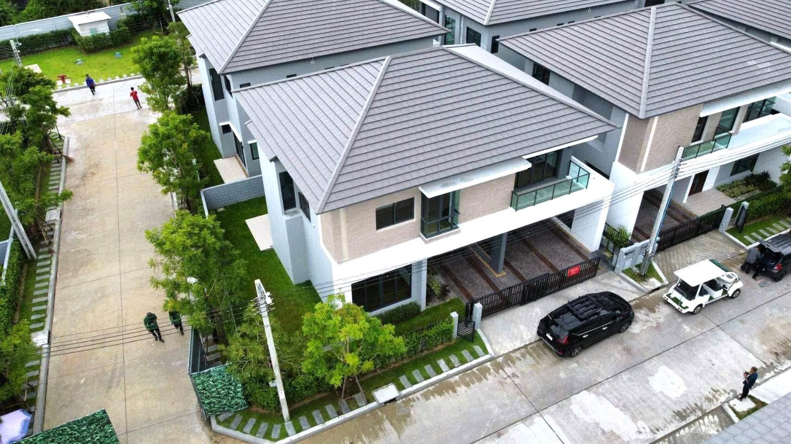 2-story corner house for sale, The City Rama 9-Ramkhamhaeng, cheapest price, loss 2 million, selling for only 9.99 million baht. 2-story corner house for sale, The City Rama 9-Ramkhamhaeng, cheapest price, loss 2 million, selling for only 9.99 million baht.