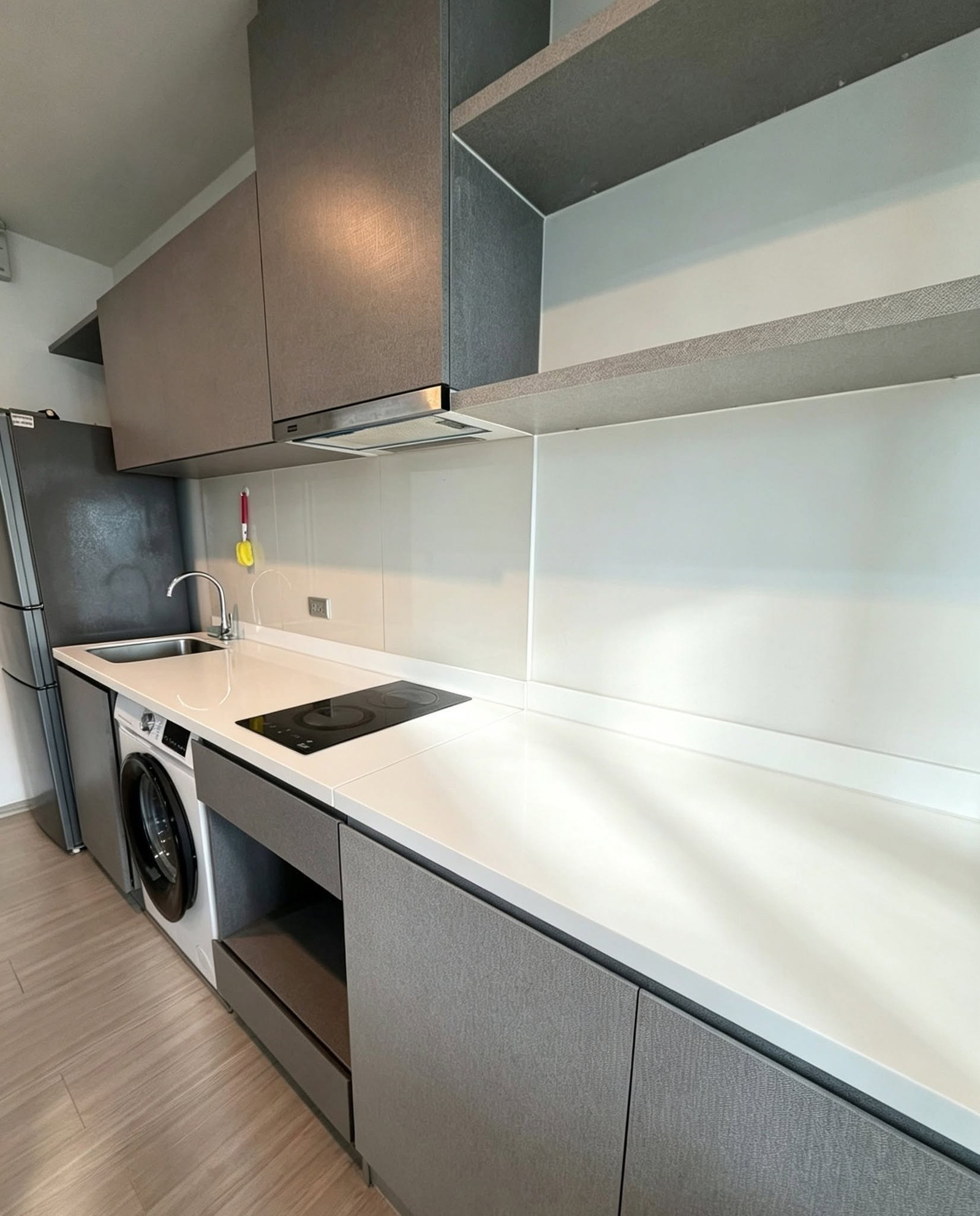 For rent Life Asoke Hype ตกแต่งครบ พร้อมเข้าอยู่ ใกล้ MRT พระราม 9-RW008429 – รูปที่ 4