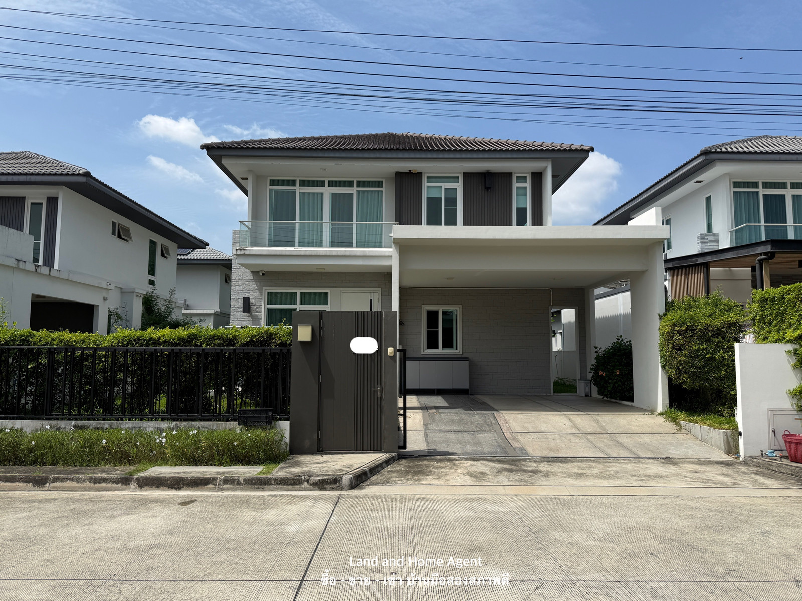 FOR RENT MANTANA Onnut-Wongwaen5 near Mega Bangna. FOR RENT MANTANA Onnut-Wongwaen5 near Mega Bangna.