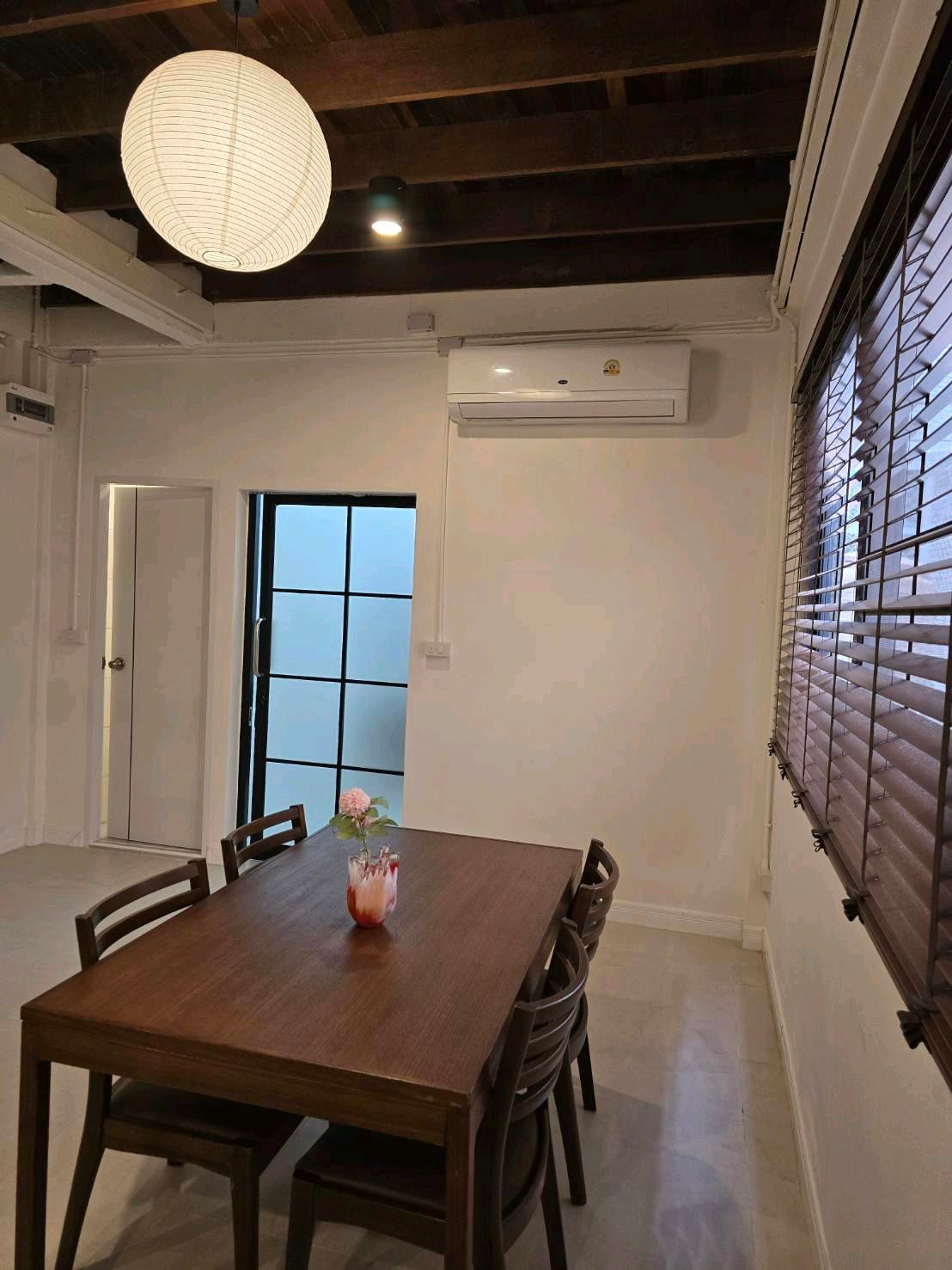 For rent 🐶🐱 Townhome, 2 floors, corner unit, pets allowed. Soi Lat Phrao Wang Hin 74 (Enter and exit via Senanikom, Kaset, Ratchada) – รูปที่ 2