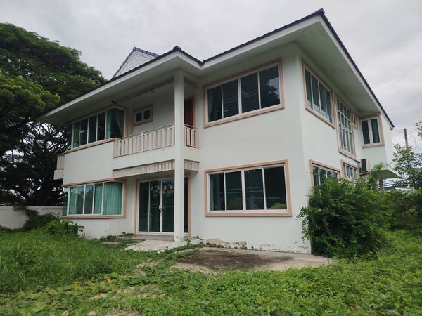 2-story detached house for sale, Bang Krabao, Nakhon Chai Si, area 200 sq m.