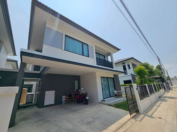 ให้เช่า/ขาย 39.7ตรว 3นอน3น้ำ บ้านเดี่ยว 2 ชั้น บริทาเนีย บางนา-สุวรรณภูมิ กม26