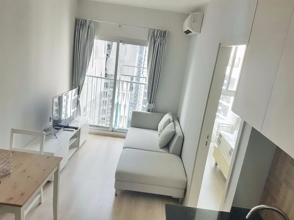 Condo for rent : Noble Revolve Ratchada1 1Bedroom  High floor Fully furnished near MRT Cultural Centre 14,000 baht only 🔥🔥🔥