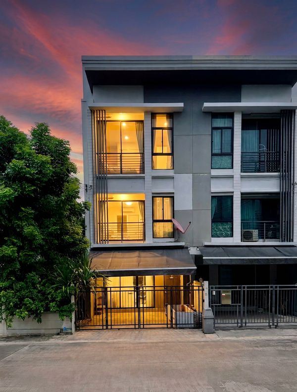 หัวใจของบ้านเดี่ยว ในราคาทาวน์โฮม | 46.8 วา มีสวนข้างบ้าน งามวงศ์วาน 47
