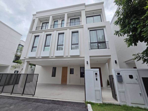 🏡 Spacious 3-Story Detached House for Rent AERIE Srinakarin – Krungthepkreetha