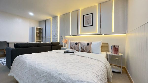 🎁 ห้องตกแต่งใหม่ พร้อมเฟอร์ครบยกเซ็ต  📈💰 ใครมองหาห้องไว้ลงทุน ลองดูตัวนี้! 🏙️ Regent Home 7/2 บางนา ทำเลบางนา ใกล้แหล่งงาน ห้าง โรงพยาบาล และสถานที่จัดงานสำคัญ
