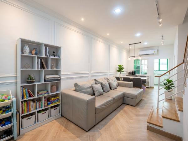 02/10/2026, ทาวน์โฮม Golden Town Sathorn 3 ห้องนอน ใกล้ BTS วุฒากาศ 🏡 ราคา 5,300,000 บาท 0642748883