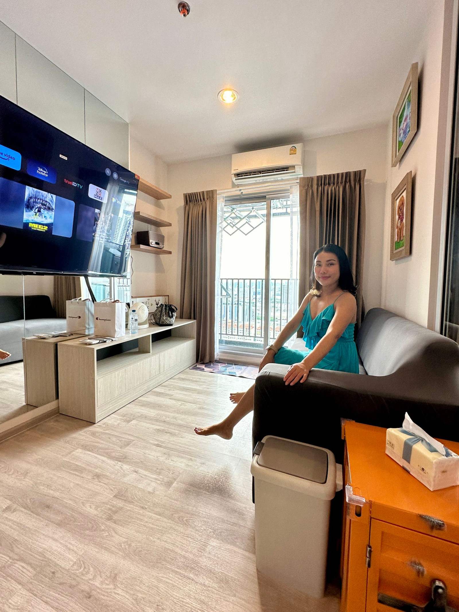 Announcement  ​​by yourself - sell with tenant, Niche Mono Ramkhamhaeng Condo, 30th floor, next to the Orange Line MRT station (0 meters), next to Ramkhamhaeng Hospital, good location, strong structure, beautiful view, romantic, next to Ramkhamh