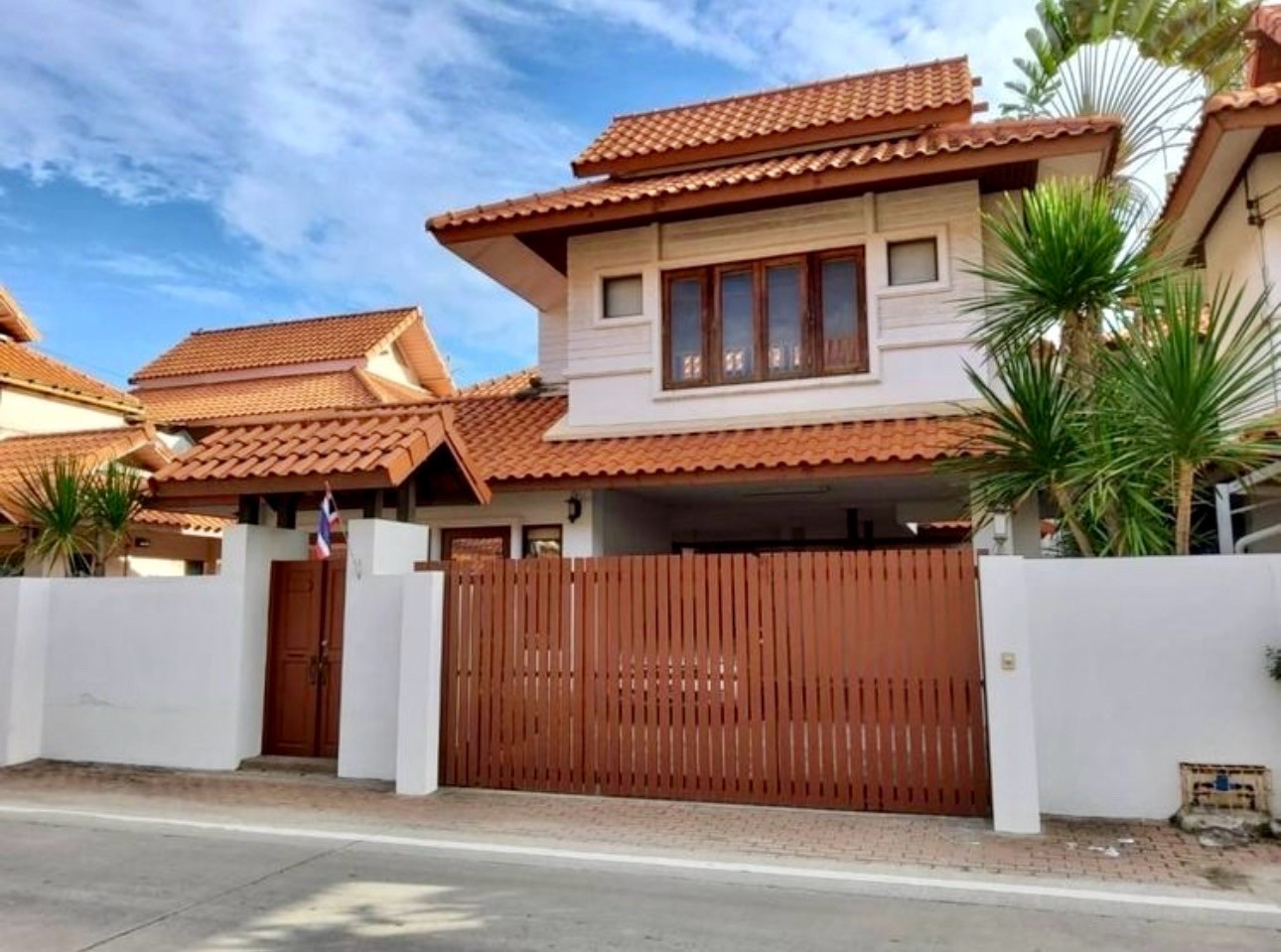 🏡🌿 ให้เช่าบ้านเดี่ยว 2 ชั้น สไตล์ไทยประยุกต์-ทรอปิคอล | บางใหญ่