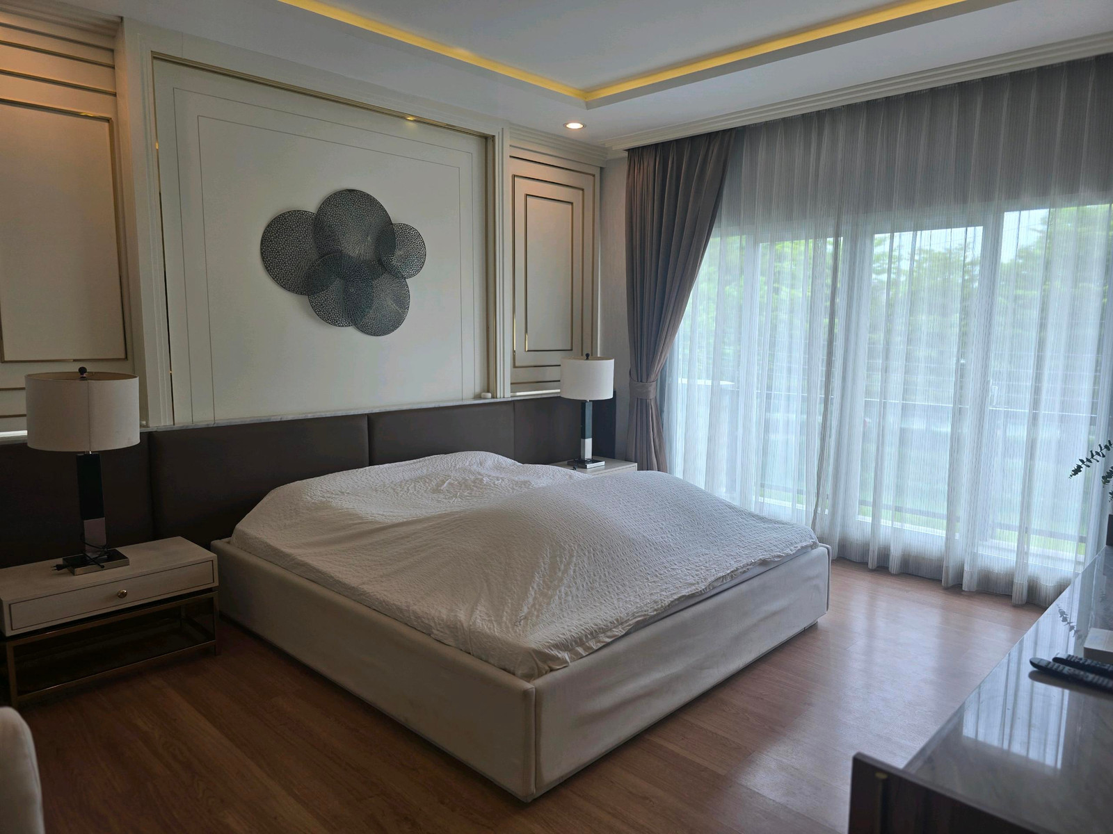 🏡 ให้เช่าบ้านเดี่ยวหลังใหญ่แต่งครบ ทำเลดีมาก ใกล้ถนนบรมราชชนนีและถนนเพชรเกษม ภายในแต่งสวยครบ สภาพดี พร้อมอยู่ พื้นที่ใช้สอยเยอะ บนที่ดิน 109.7 ตารางวา ฟังก์ชันครบ เหมาะสำหรับครอบครัวใหญ่ หรือผู้ที่ต้องการบ้านที่มีพื้นที่กว้างขวางและเป็นสัดส่วน 🏡 ให้เช่าบ้านเดี่ยวหลังใหญ่แต่งครบ ทำเลดีมาก ใกล้ถนนบรมราชชนนีและถนนเพชรเกษม ภายในแต่งสวยครบ สภาพดี พร้อมอยู่ พื้นที่ใช้สอยเยอะ บนที่ดิน 109.7 ตารางวา ฟังก์ชันครบ เหมาะสำหรับครอบครัวใหญ่ หรือผู้ที่ต้องการบ้านที่มีพื้นที่กว้างขวางและเป็นสัดส่วน