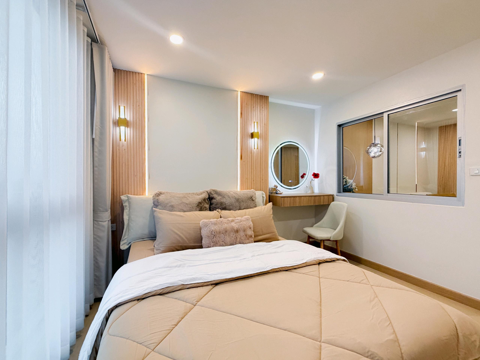 🌟Beautifully decorated condo, potential location, Lat Phrao 130, close to every transportation. 🌟Beautifully decorated condo, potential location, Lat Phrao 130, close to every transportation.