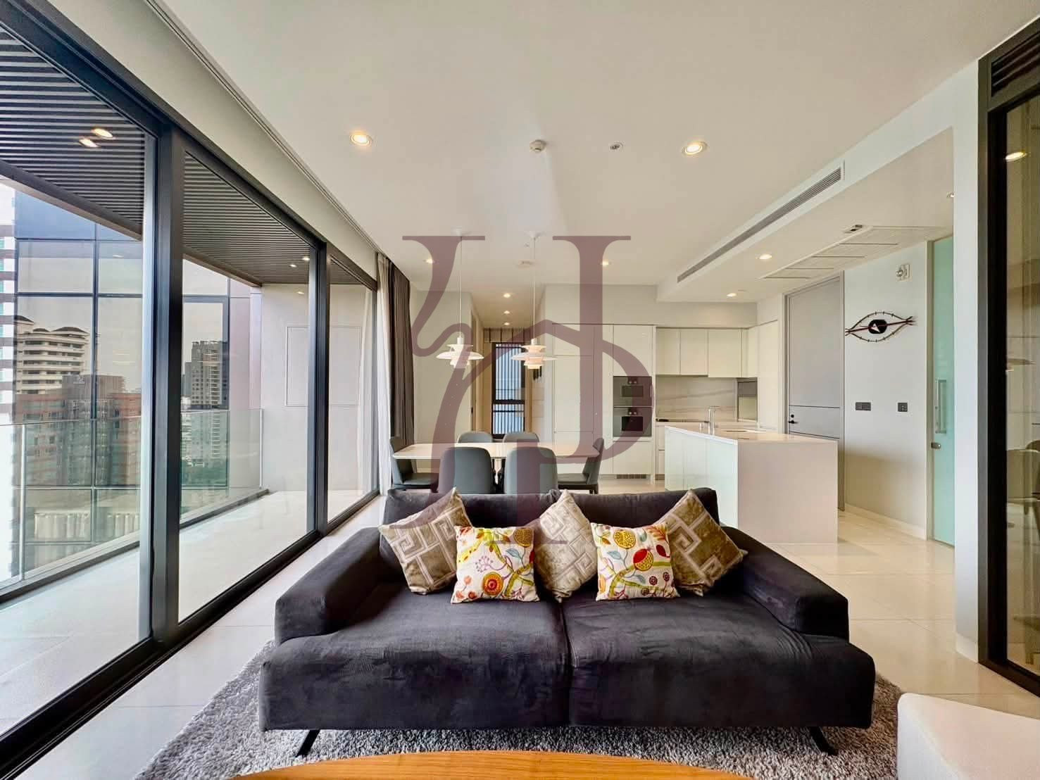 💰 Sell 55 million / rent 180,000 Condo Vittorio Sukhumvit 39, 2 bedrooms, appointment to view 063-616-5390 💰 Sell 55 million / rent 180,000 Condo Vittorio Sukhumvit 39, 2 bedrooms, appointment to view 063-616-5390