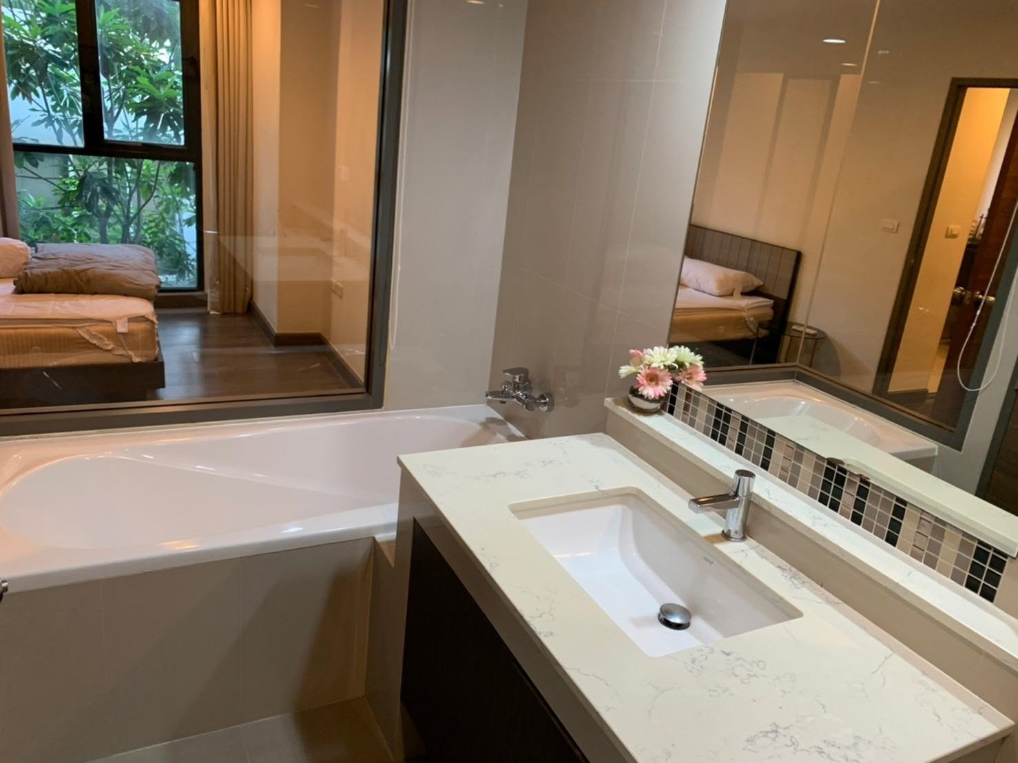 Luxury & Cozy Low-Rise Condo in the Heart of Asoke. Superb location, private atmosphere, and ready to move in!  – รูปที่ 4