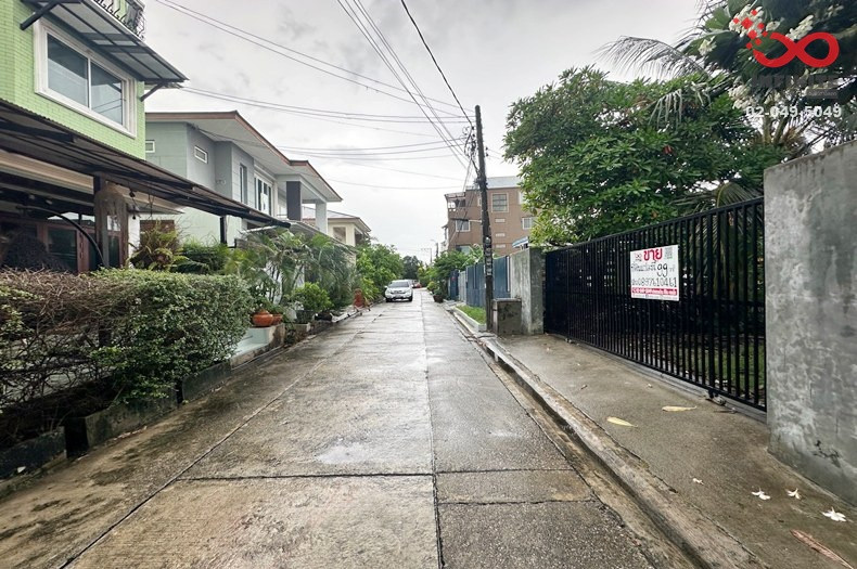 Land for sale near MRT Lat Phrao 83, Soi Lat Phrao 81, already filled, 99 sq m., Wang Thonglang.