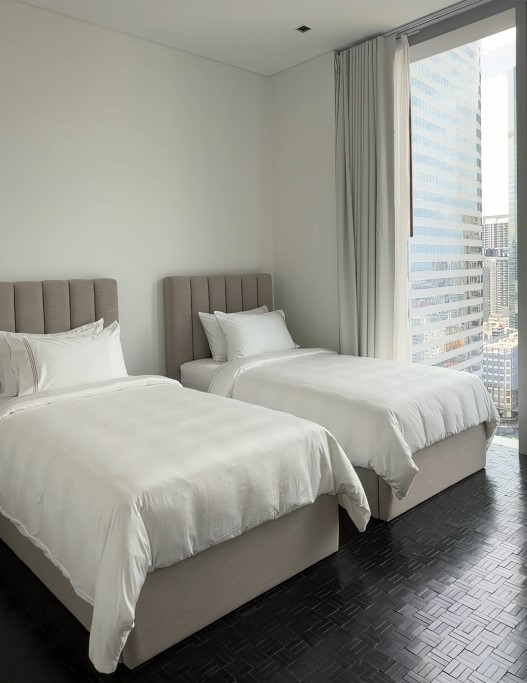 The Art of Luxury Living 3 Bedrooms at The Ritz-Carlton Residences