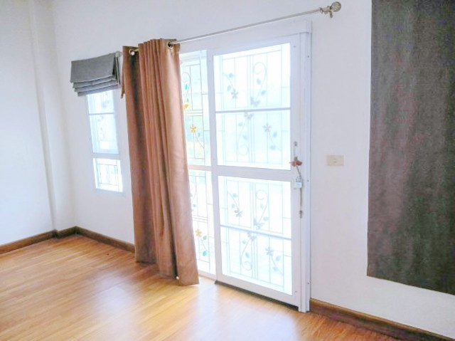 MRT Srinakarin 38 3A/C on Wachiratham74-80 2-3Bed 3Bath 19 sq.wa. 150sq.m.BTS Punnawithi Townhome – รูปที่ 4