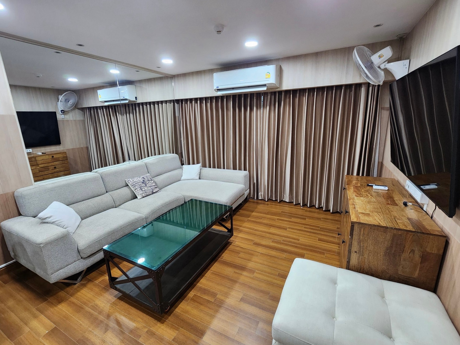 The Link Sukhumvit 50 is decorated in European style. The Link Sukhumvit 50 is decorated in European style.